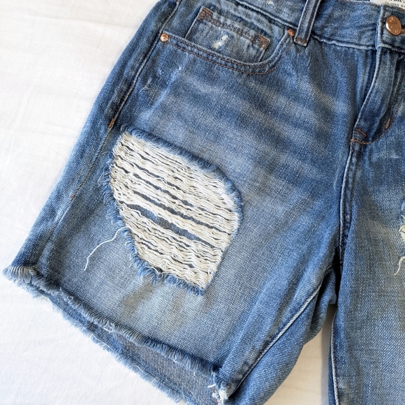 William Rast Jean Shorts Women's Size 26 - Picture 2 of 8